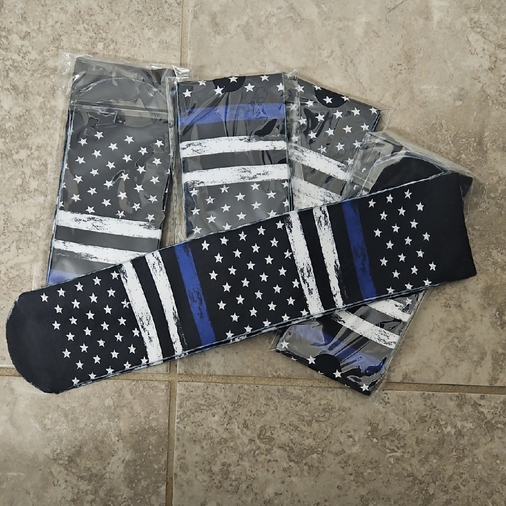Men's Black Line American Flag Pattern Socks - 5 PACKS NEVER WORN****